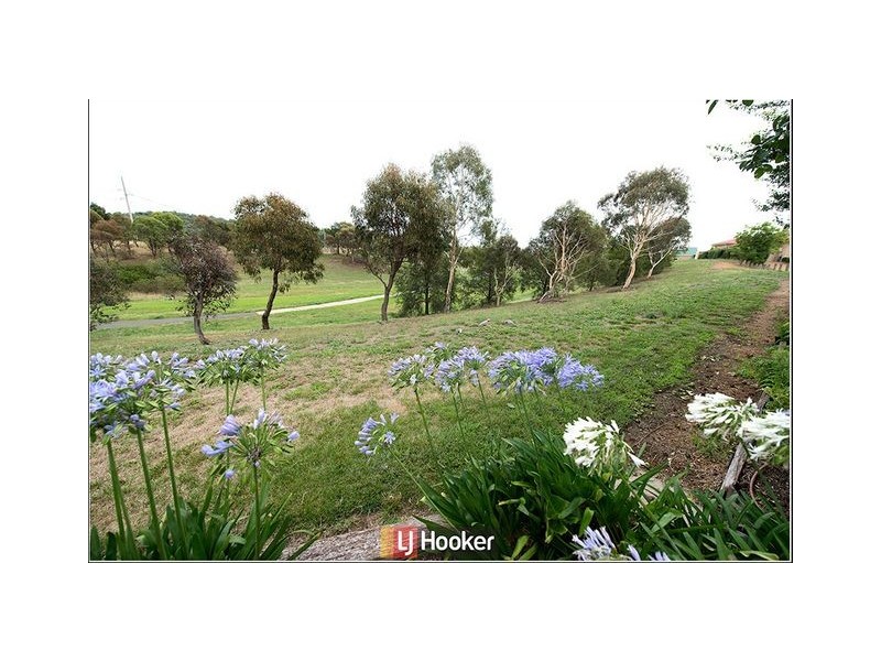 9 Candlebark Close, Nicholls ACT 2913