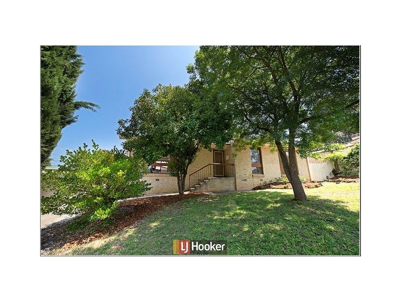 4 Fornax Street, Giralang ACT 2617
