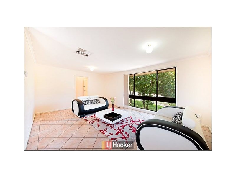 4 Fornax Street, Giralang ACT 2617