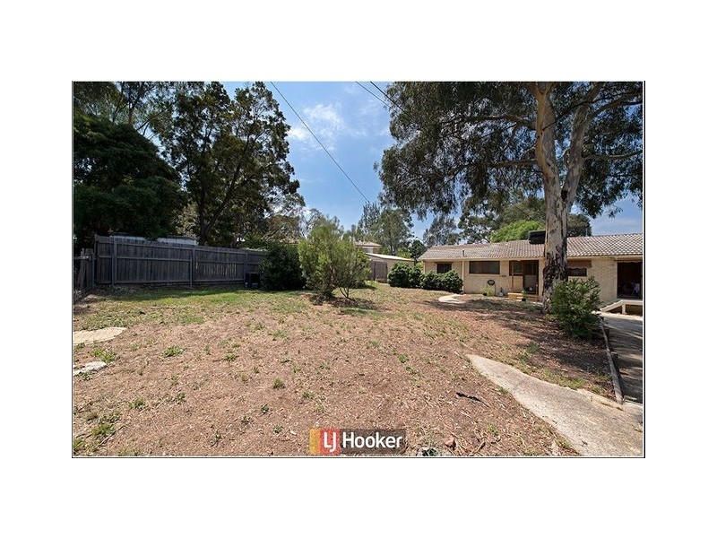 4 Fornax Street, Giralang ACT 2617