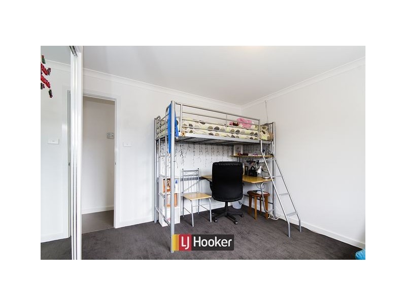 32 Macfarlane Burnett Avenue, Macgregor ACT 2615