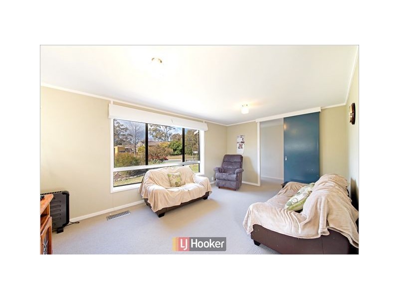 33 Milford Street, Latham ACT 2615