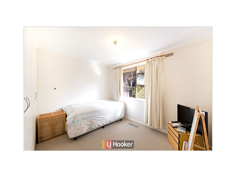 33 Milford Street, Latham ACT 2615