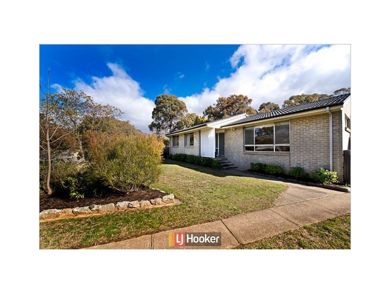 33 Milford Street, Latham ACT 2615