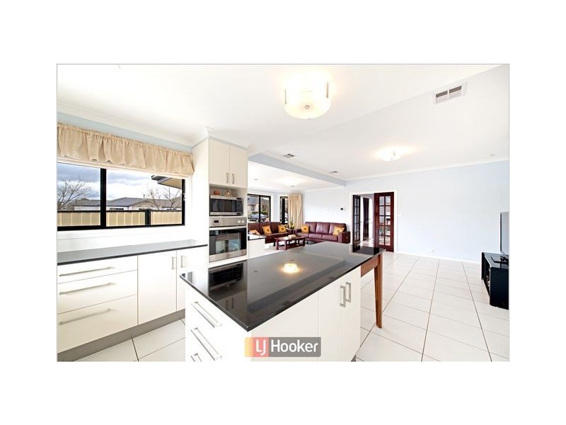 2 Leveque Street, Harrison ACT 2914