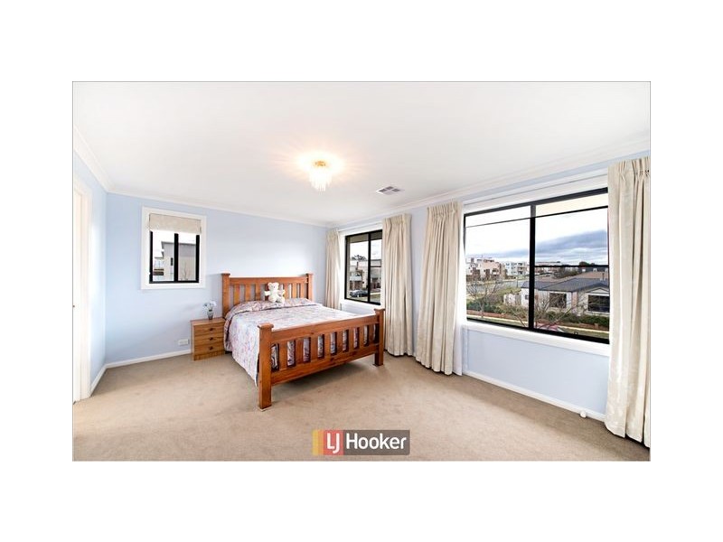 2 Leveque Street, Harrison ACT 2914