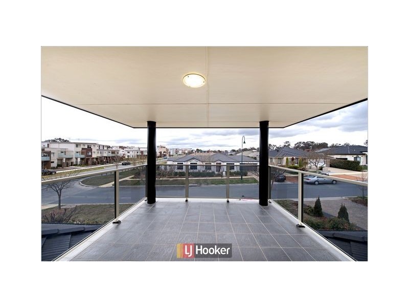 2 Leveque Street, Harrison ACT 2914