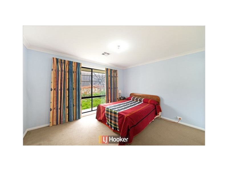 2 Leveque Street, Harrison ACT 2914