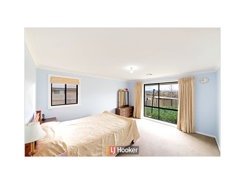 2 Leveque Street, Harrison ACT 2914