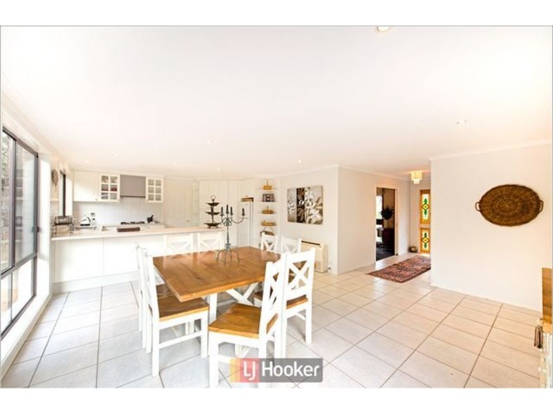 42 Fisken Crescent, Kambah ACT 2902