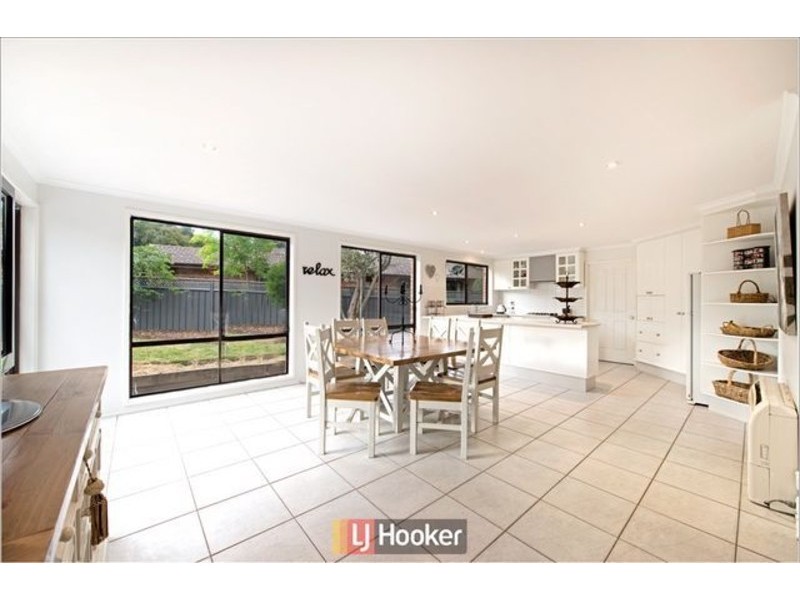 42 Fisken Crescent, Kambah ACT 2902