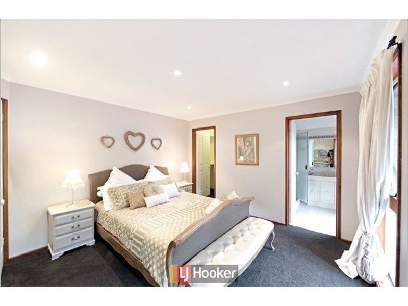 42 Fisken Crescent, Kambah ACT 2902