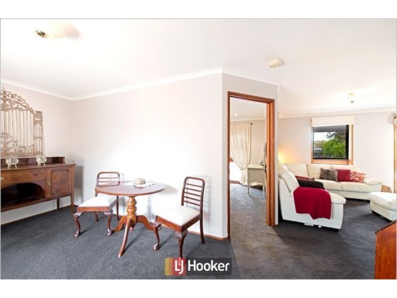 42 Fisken Crescent, Kambah ACT 2902