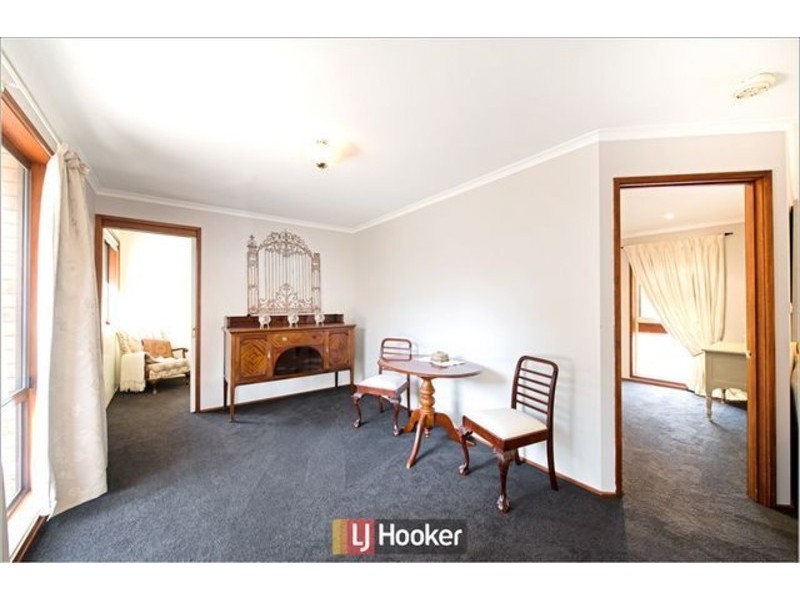 42 Fisken Crescent, Kambah ACT 2902