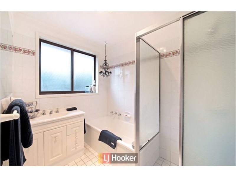 42 Fisken Crescent, Kambah ACT 2902