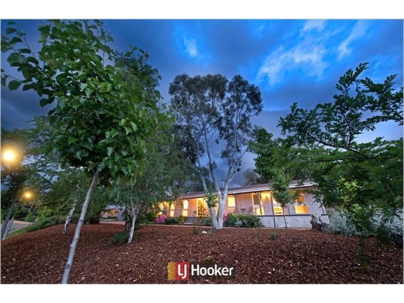 42 Fisken Crescent, Kambah ACT 2902