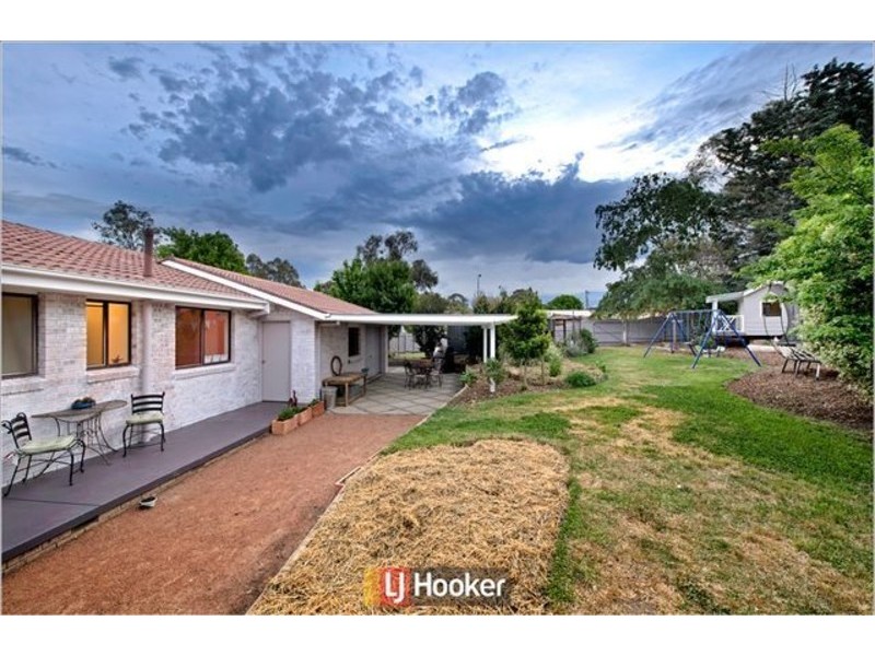 42 Fisken Crescent, Kambah ACT 2902