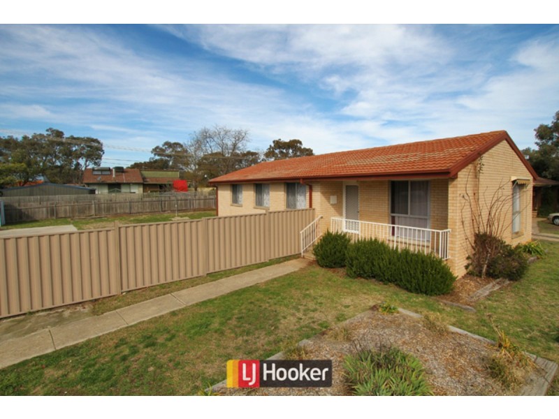5 Annand Place, Wanniassa ACT 2903