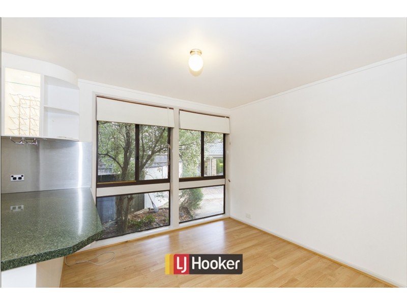 9 McBeath Place, Kambah ACT 2902