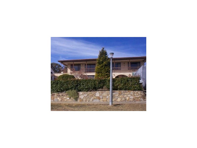 17 Sculptor Street, Giralang ACT 2617