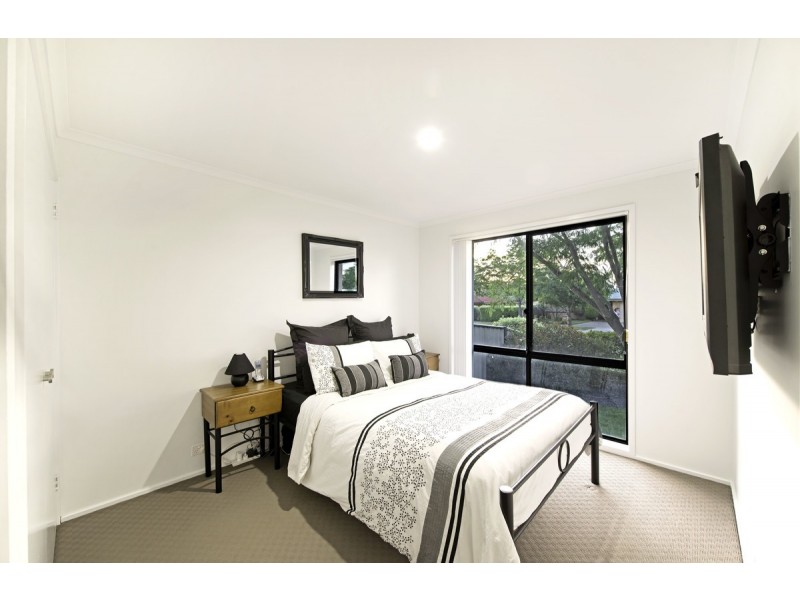 16 Lance Hill Avenue, Dunlop ACT 2615