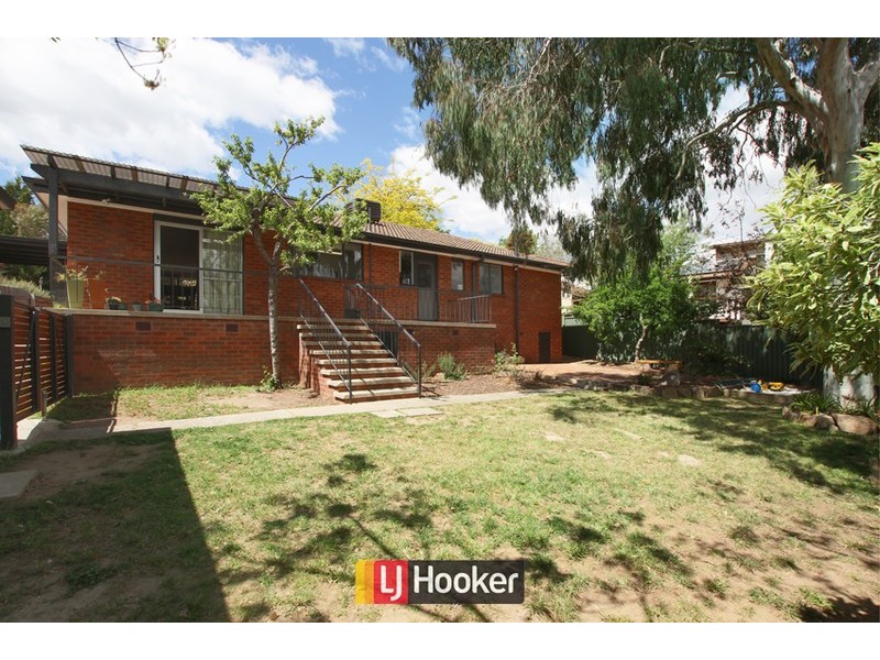 4 Martens Crescent, Weston ACT 2611