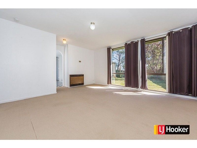 21 Napthali Close, Charnwood ACT 2615