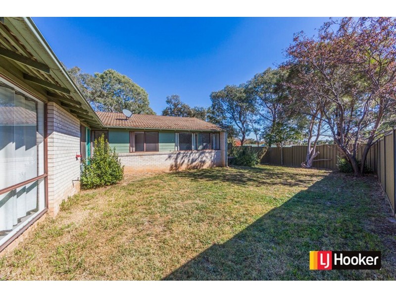 21 Napthali Close, Charnwood ACT 2615