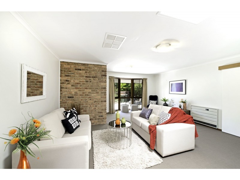 10 Vallance Place, Cook ACT 2614