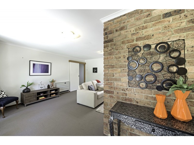10 Vallance Place, Cook ACT 2614