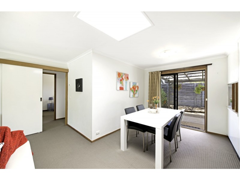 10 Vallance Place, Cook ACT 2614