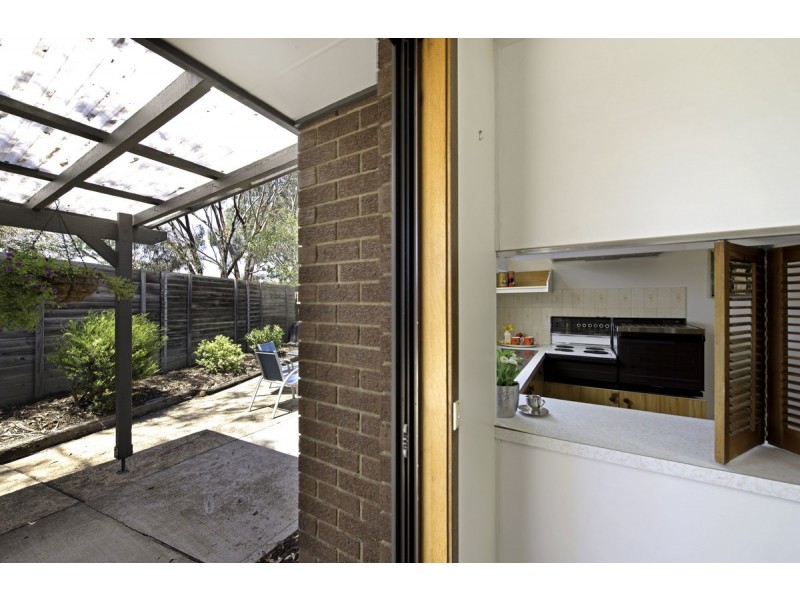 10 Vallance Place, Cook ACT 2614