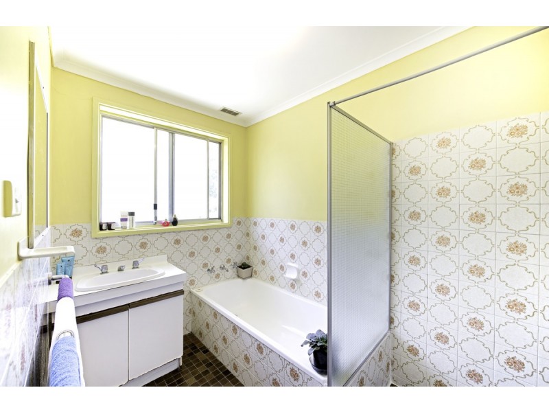 33 Oakover Circuit, Kaleen ACT 2617