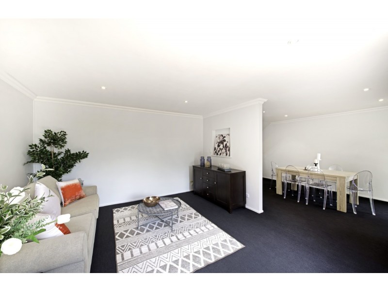 91 Barnett Close, Phillip ACT 2606