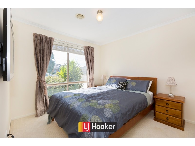 13 Eric De Salis Street, Macgregor ACT 2615