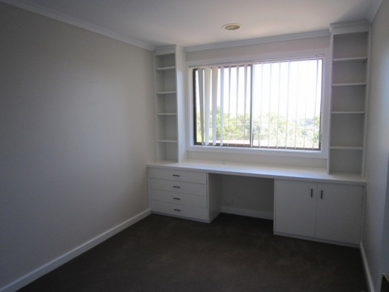 12 Barrett Street, Macgregor ACT 2615