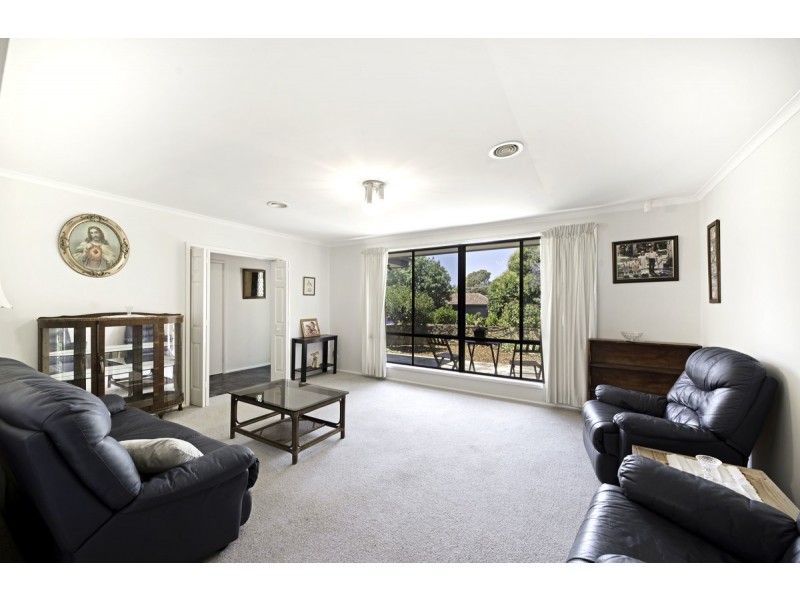 12 Twynam Street, Holder ACT 2611