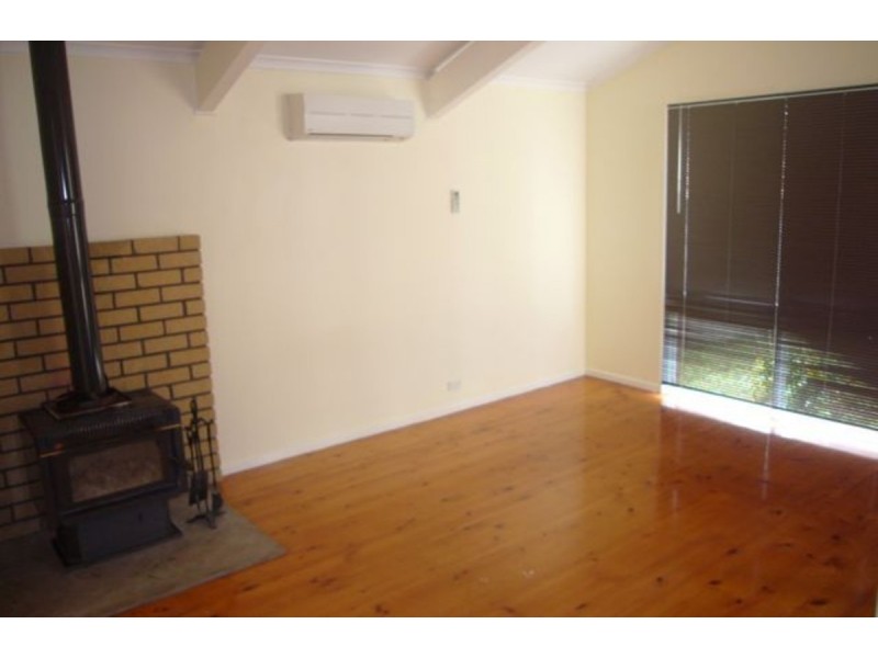4 Selby Place, Charnwood ACT 2615