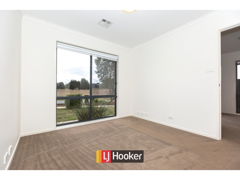 14 Eccles Crescent, Macgregor ACT 2615