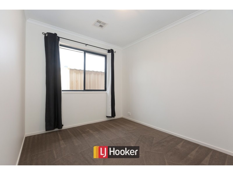 14 Eccles Crescent, Macgregor ACT 2615