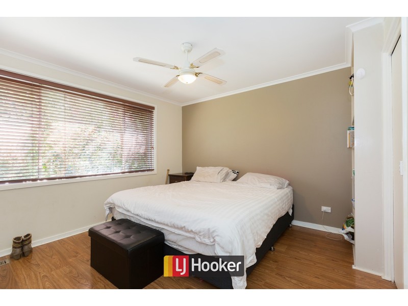 11 Phoenix Place, Giralang ACT 2617
