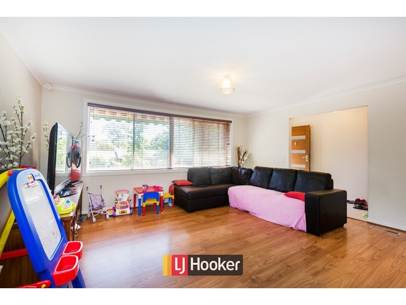 11 Phoenix Place, Giralang ACT 2617