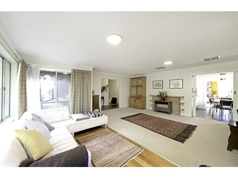 193 Phillip Avenue, Hackett ACT 2602