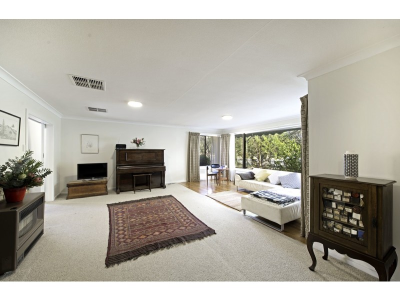 193 Phillip Avenue, Hackett ACT 2602