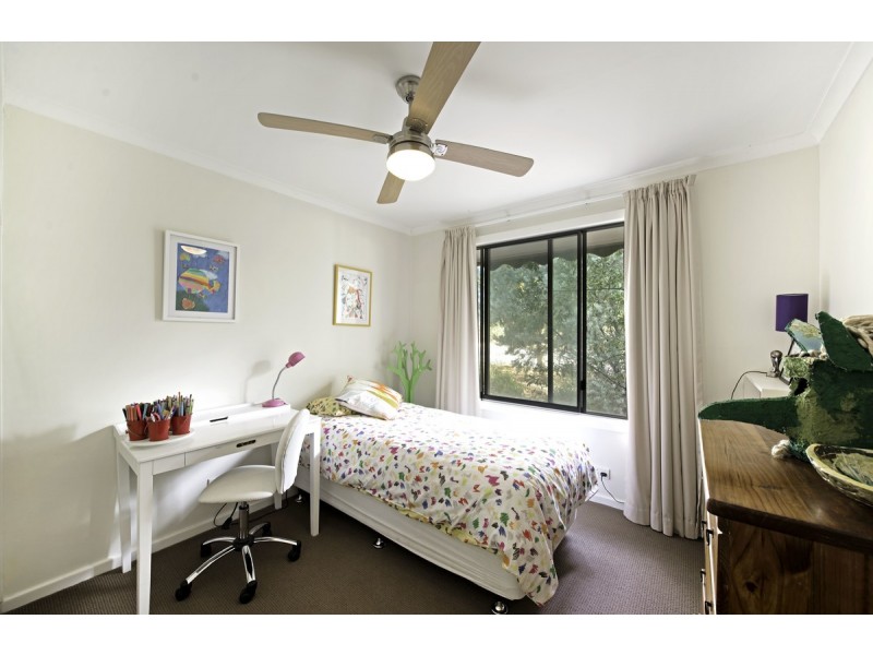 193 Phillip Avenue, Hackett ACT 2602