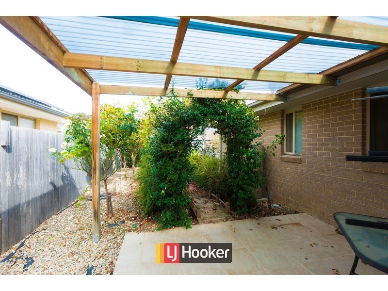 8 Herdson Place, Macgregor ACT 2615