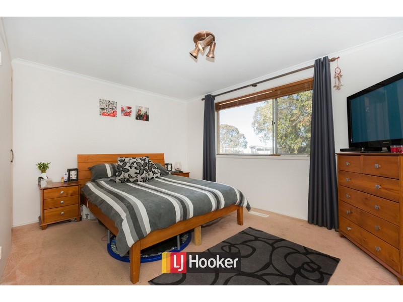 2 Tebbutt Place, Charnwood ACT 2615