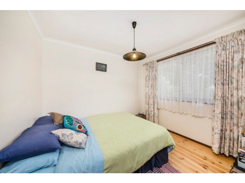 6 Southam Place, Holt ACT 2615