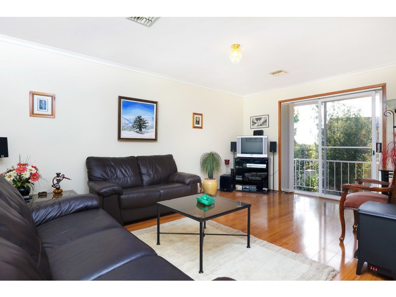 8 Edney Place, Isaacs ACT 2607