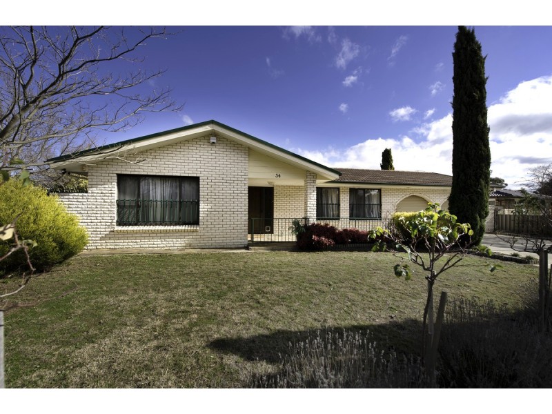 34 Smalley Circuit, Giralang ACT 2617